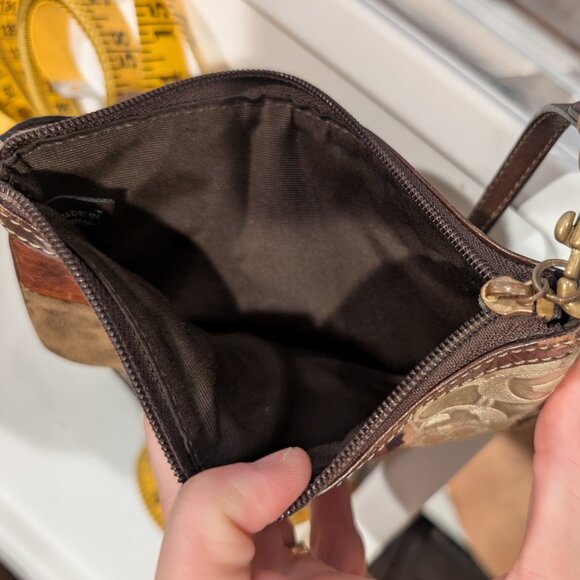 Vintage Coach Brown Suede Leopard Patchwork Wristlet 7"x4" - Picture 8 of 11